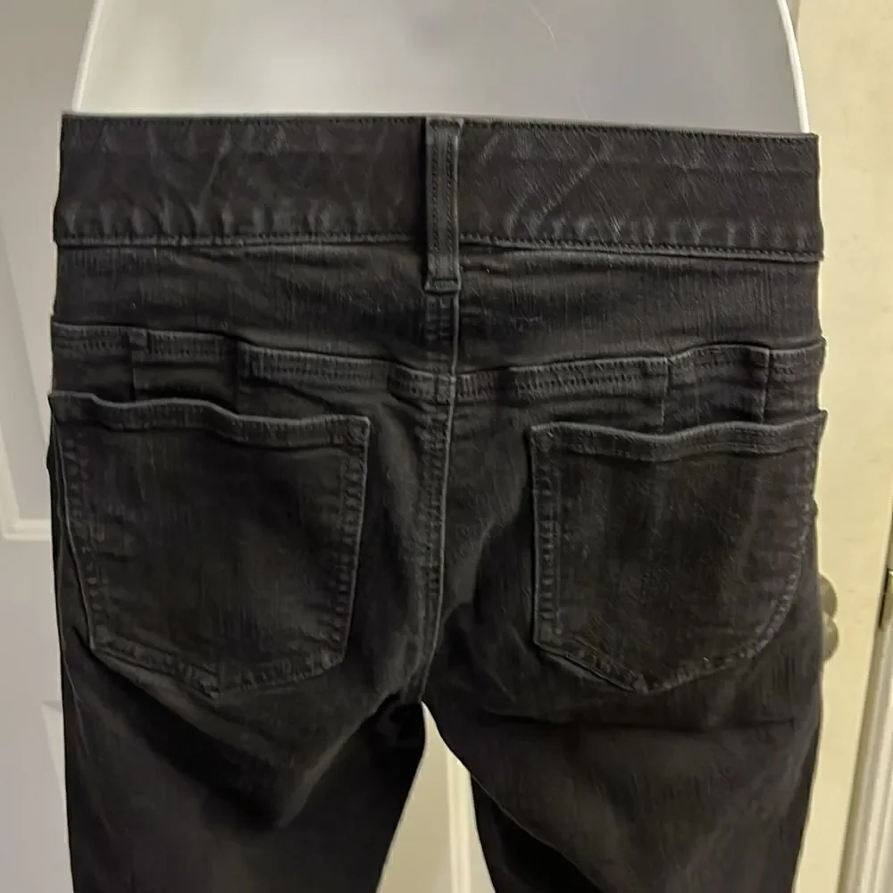 Torrid Black “Feel the Fit” Crop Bombshell Skinny Jeans- Size 10